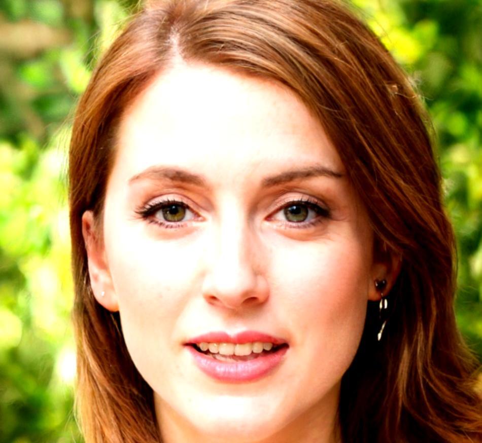 Dr. Mei-Lin Chen, lead blockchain security instructor